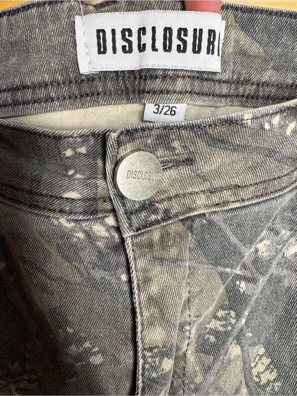 Disclosure Women's Camo Cargo Pants - Picture 2 of 3